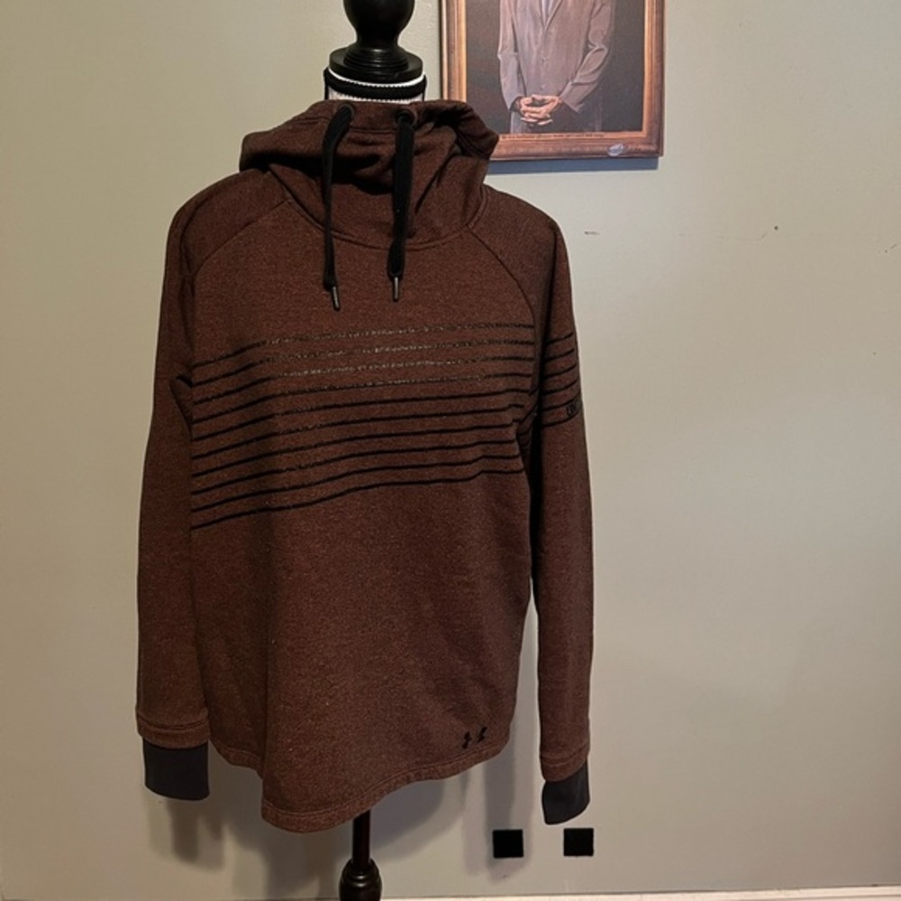 Under Armour threadborne maroon hoodie